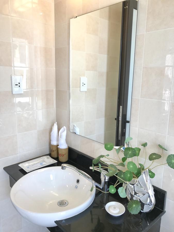 F & F Hotel Hai Phong Bagian luar foto