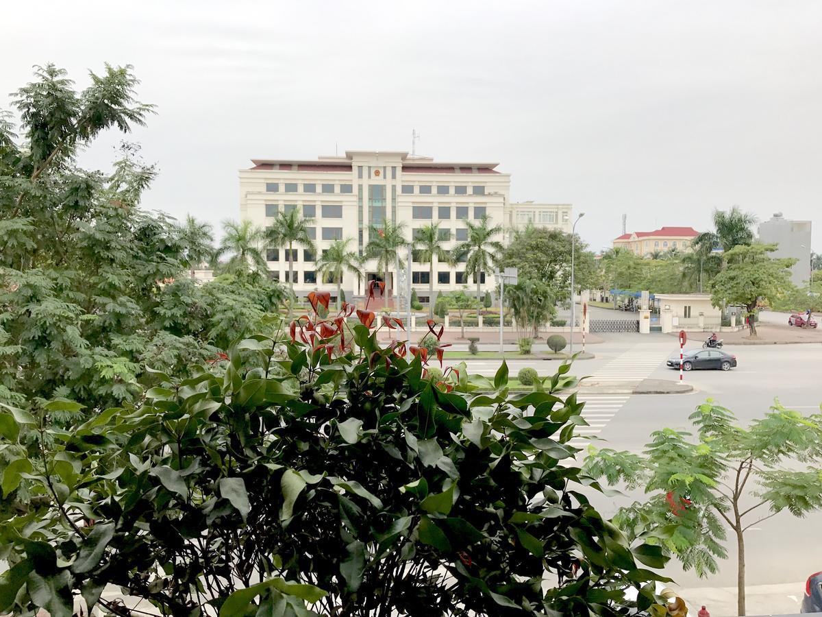 F & F Hotel Hai Phong Bagian luar foto